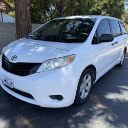 2014 Toyota Sienna