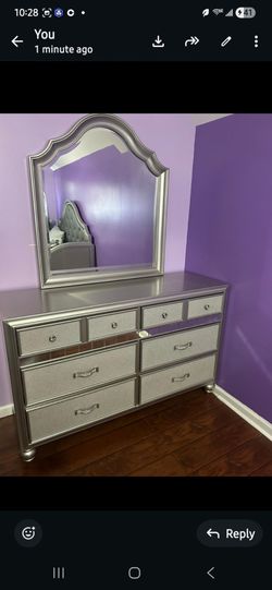 Bedroom set