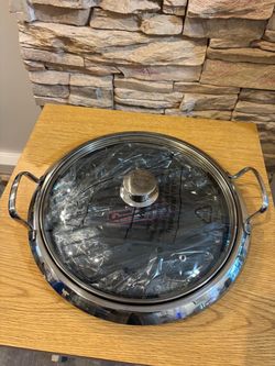 Brand new Quan Tanium 30 cm non-stick multipurpose pan. No box