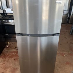 Frigidaire Refrigerator Small 