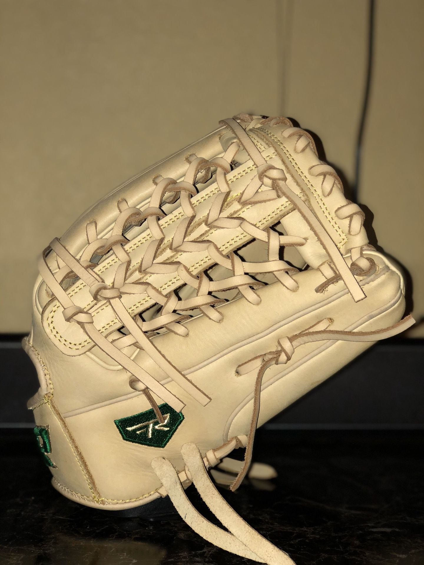 Baseball / Softball Glove