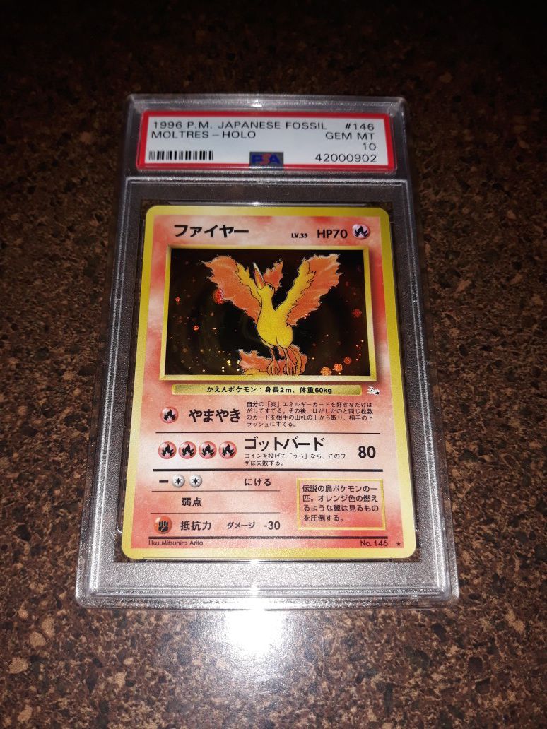 Pokemon Moltres Japanese Mystery of the Fossil PSA10 GEM Mint
