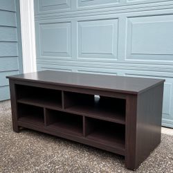 📺 Dickson Furniture TV Stand / Media Console – 47.5 x 20 x 20