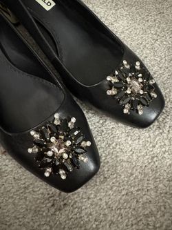 Karl Lagerfeld Black Heels – Gold Heel & Rhinestone Detail