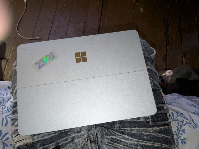 Surface Studio Laptop 175$