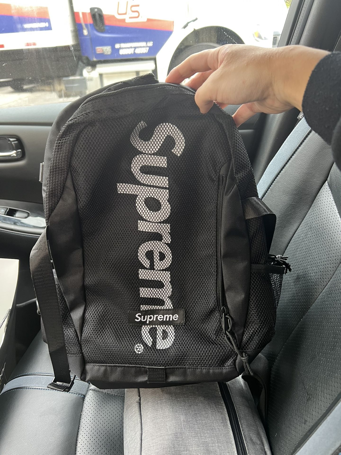 Supreme Backpack. (Shoot Me An Offer) Best Offer! I’m Willing To Negotiate.