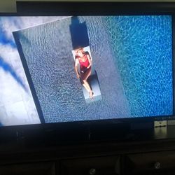 APEX TV for Sale 43 Inches 