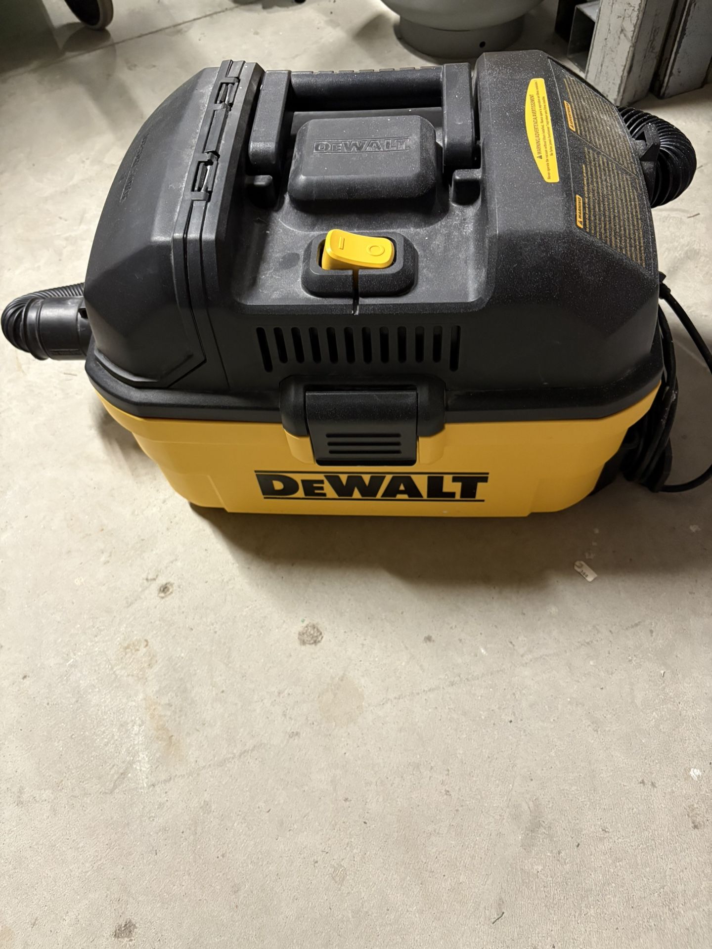 Dewalt Corded Wet Dry Vac 