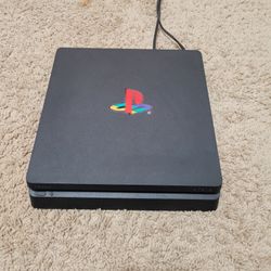PS4 Slim