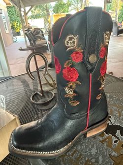 Rose Cowboy boot all size