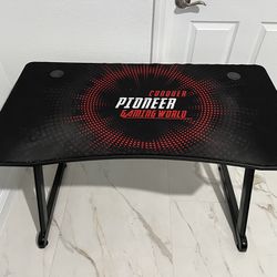 gaming table 