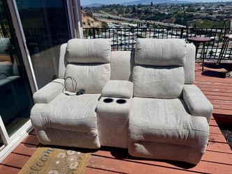 Recliner sofa