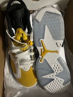 Bumblebee Jordan 6s 4.5Y