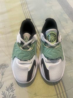 Tenis de niño  Nike nuevos size  11