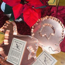 LARGE SOLID COPPER VINTAGE “OLD RIVER ROAD COPPER COOKIE CUTTERS” AMERICAN HAND MADE OLD TIME MUSEUM CUTTERS - UNUSED