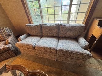 Free couch