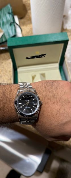 R WATCH