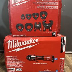 Milwaukee Force Logic 2922-22 Press Tool Kit Bundle With gas IPS Pivoting Jaws 1/2”-2”
