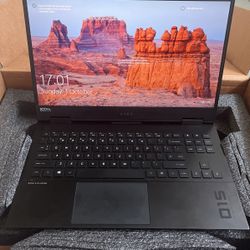 Omen O15 Gaming Laptop 