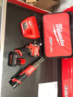 M12 fuel 1/2” ratchet/ 1/2” stubby impact