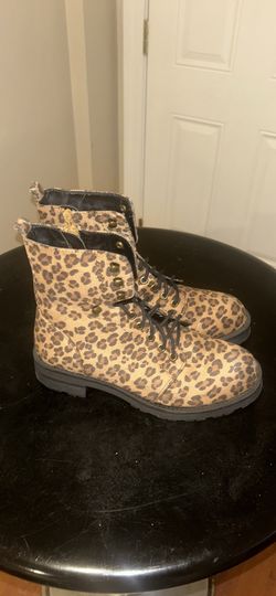 Woman’s Fashion Boot