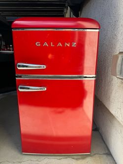 Galanz mini fridge
