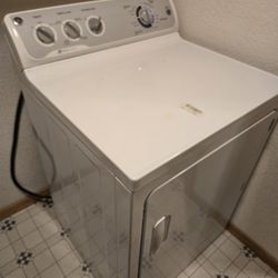 GE Clothes Dryer - Sixty Bucks