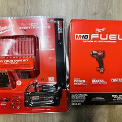 Milwaukee Fuel M18 Mid Torque 650ft Torque 1/2 Impact With Battery 5.0 and Charger 