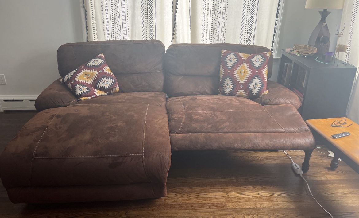 Comfy Loveseat With Recliner