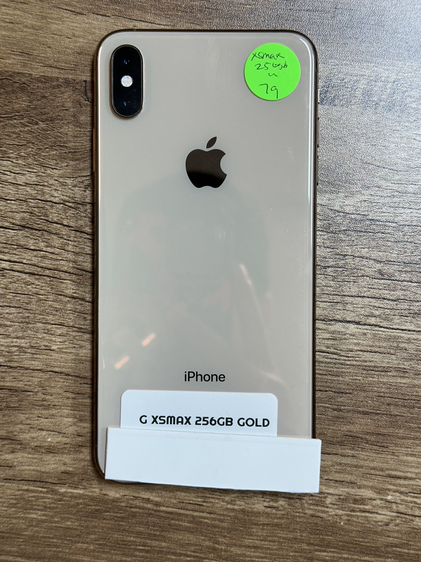 On Sale iPhone XSMAX 256GB Low Battery Unlocked