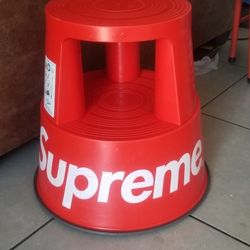 Supreme step stool