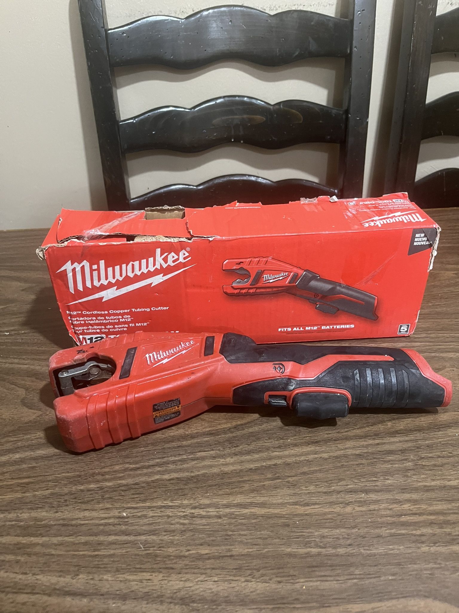 Milwaukee M12 Copper Tubing Cutter 