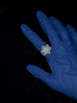 Bustdown Star Ring