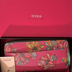 NWT Trina Turk Designer Faux Leather Floral Hot Pink Zip Around Wallet W Box 