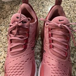 Women’s Nike air max 270