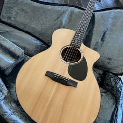 Martin Electric Acoustic Guitar SC-10E