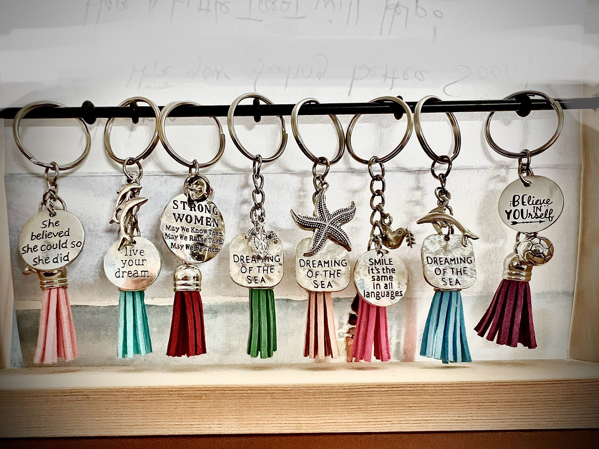 Bagtags Website https://offerup.com/redirect/?o=ODA1U2Vhc2lkZWNyZWF0aW9ucy5jb20= A Tiny GIFT for Someone Special! 