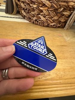 Disneyland star Tours Star Wars pen annual pass holder Disneyland star Tours pin annual passholder