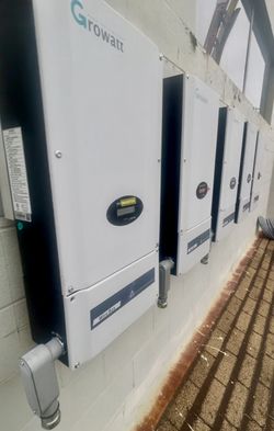 5 Growatt Solar Inverters 10kw Each 10000 mtlp us NEVER USED