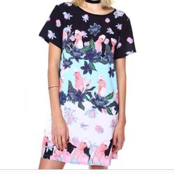 MinkPink Women's Shift Dress Size Medium Floral Tropical Bird Print Short Sleeve