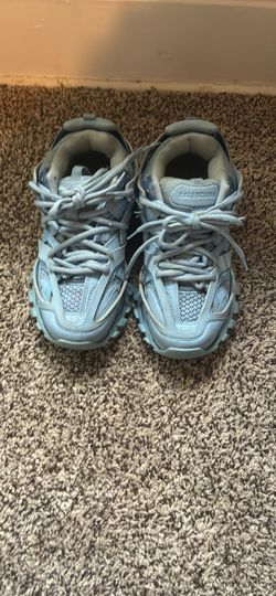 Balenciaga’s Track Runners Size 37