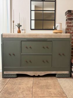 Buffet cabinet