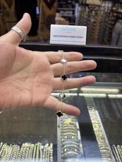 14k Clover Bracelet 🎄 We Buy Gold 14k $70 X Gramo