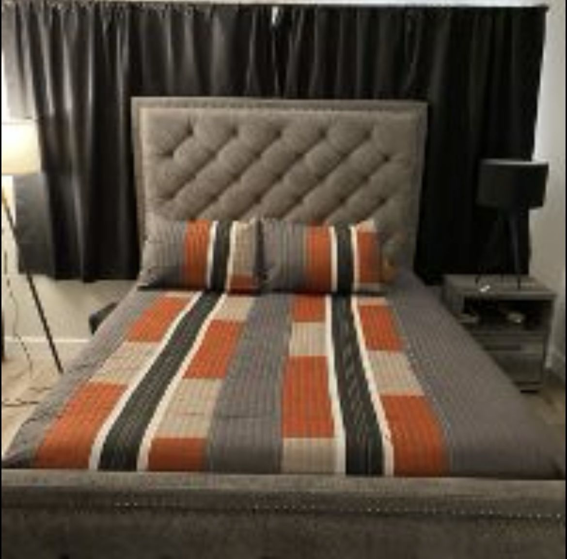 Bellvern Queen Upholstered Bed -Gray
