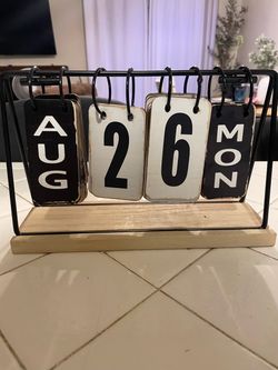 Desk Calendar