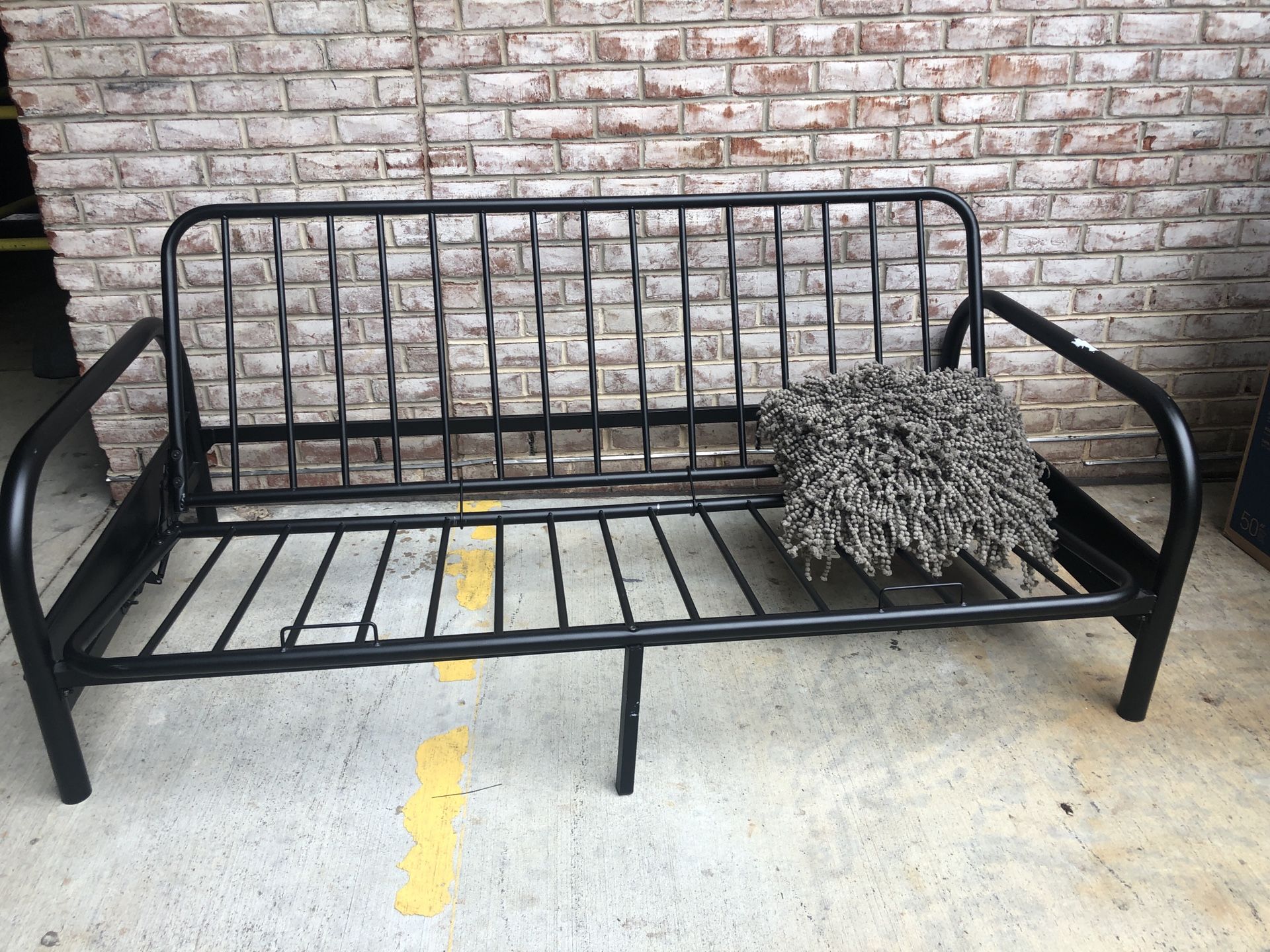 Futon frame