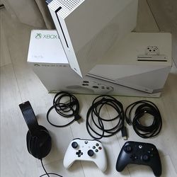 Xbox one s 1000GB