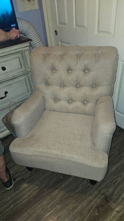 2 Seat/chair/recliner no lift