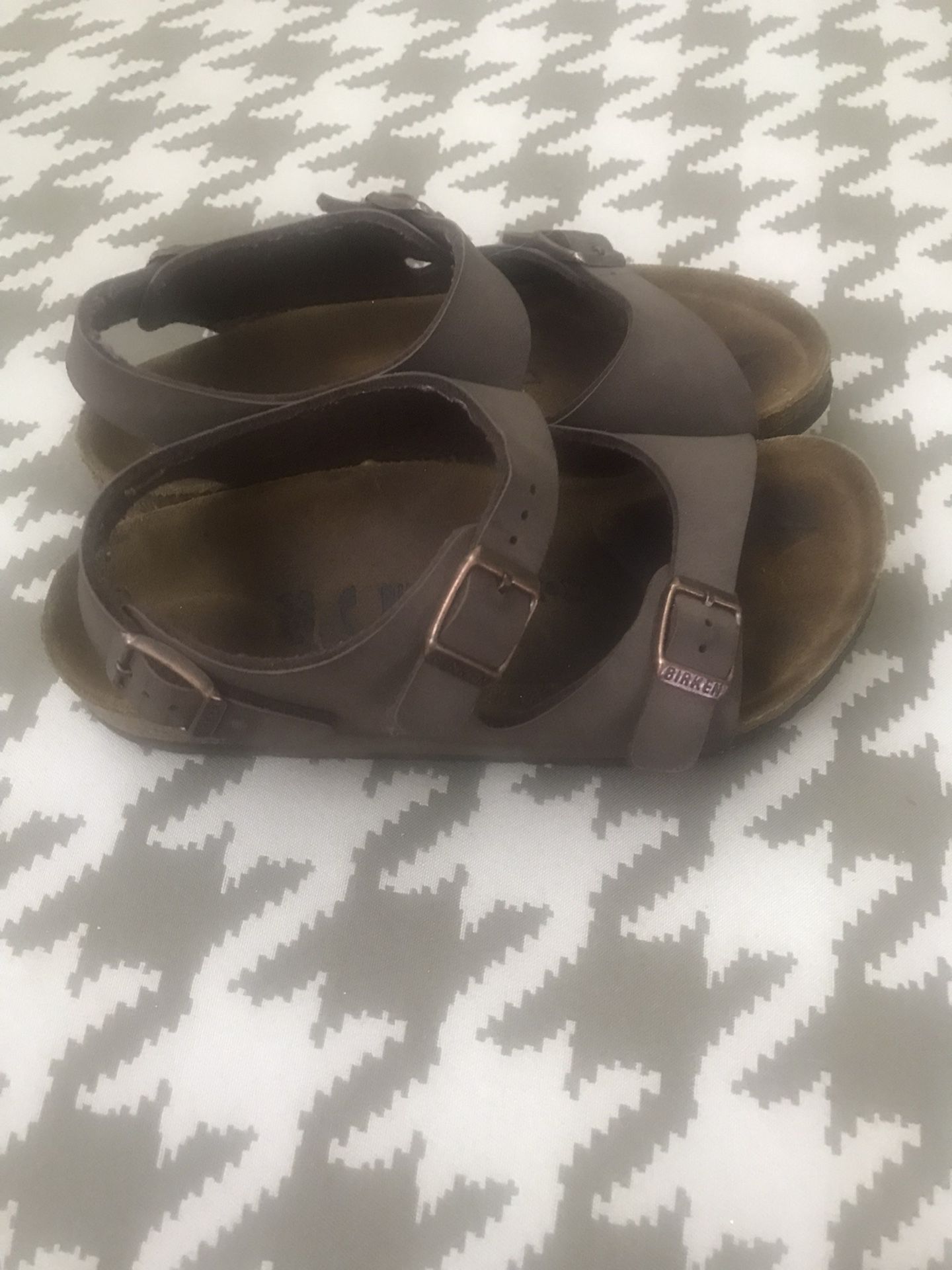 Birkenstock - Little kids Size 33