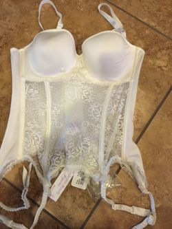 New with tags, Lise Charmel bra, 34 B